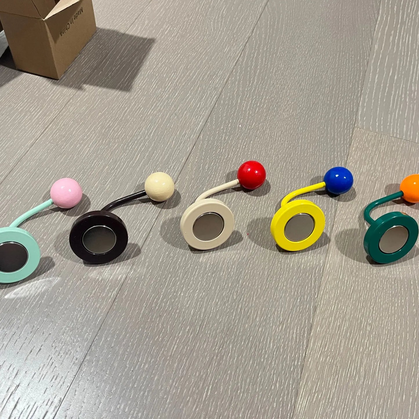 Non Perforated Magnetic Hook For Bathroom And Kitchen